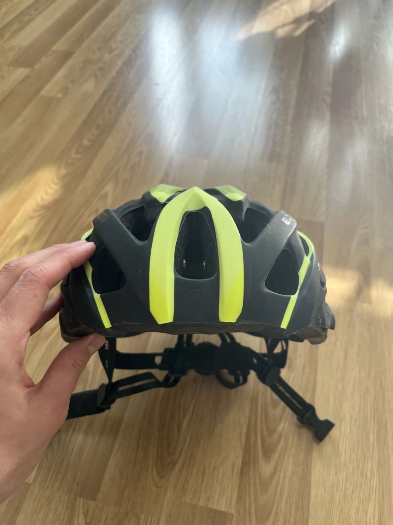 Cyklistická helma Etape TWISTER - velikost S/M