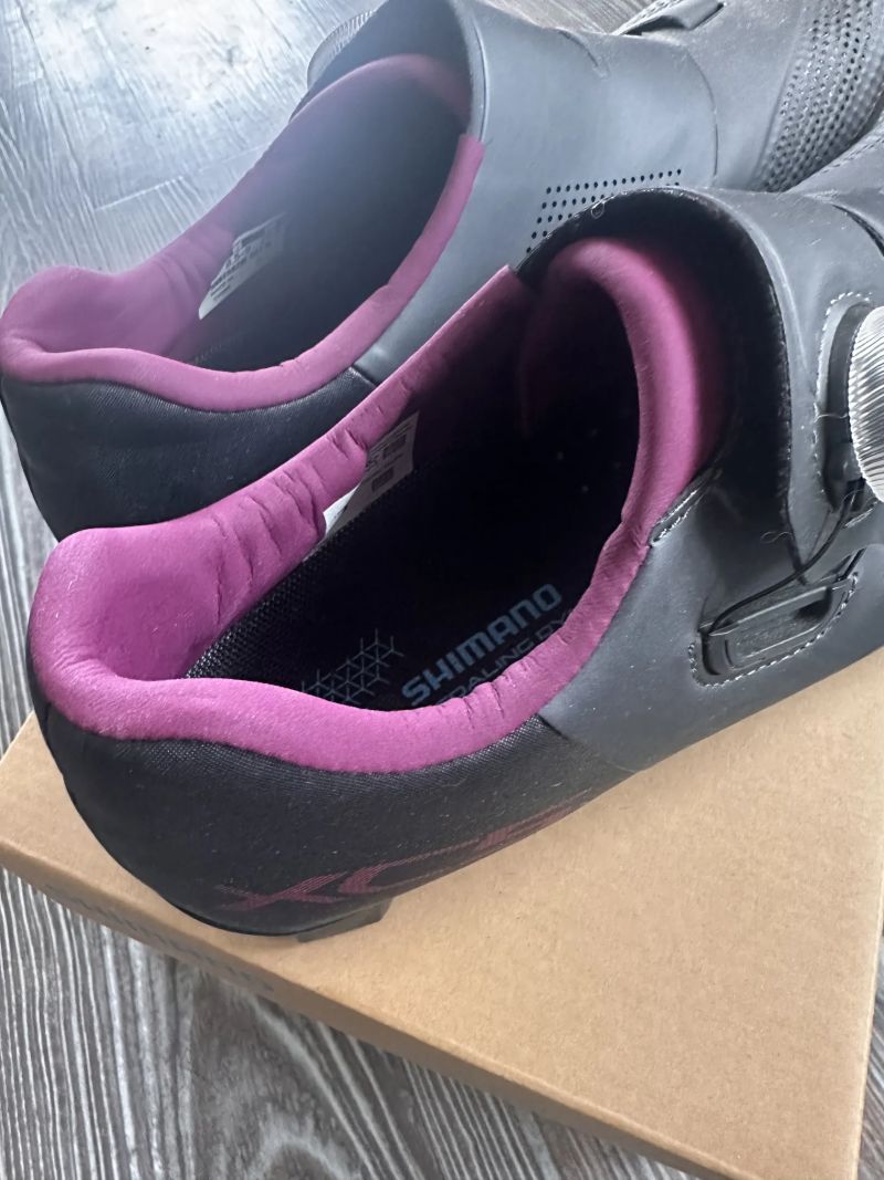 ámské MTB tretry Shimano SH-XC300 (vel. 41) – TOP stav, 1x jeté