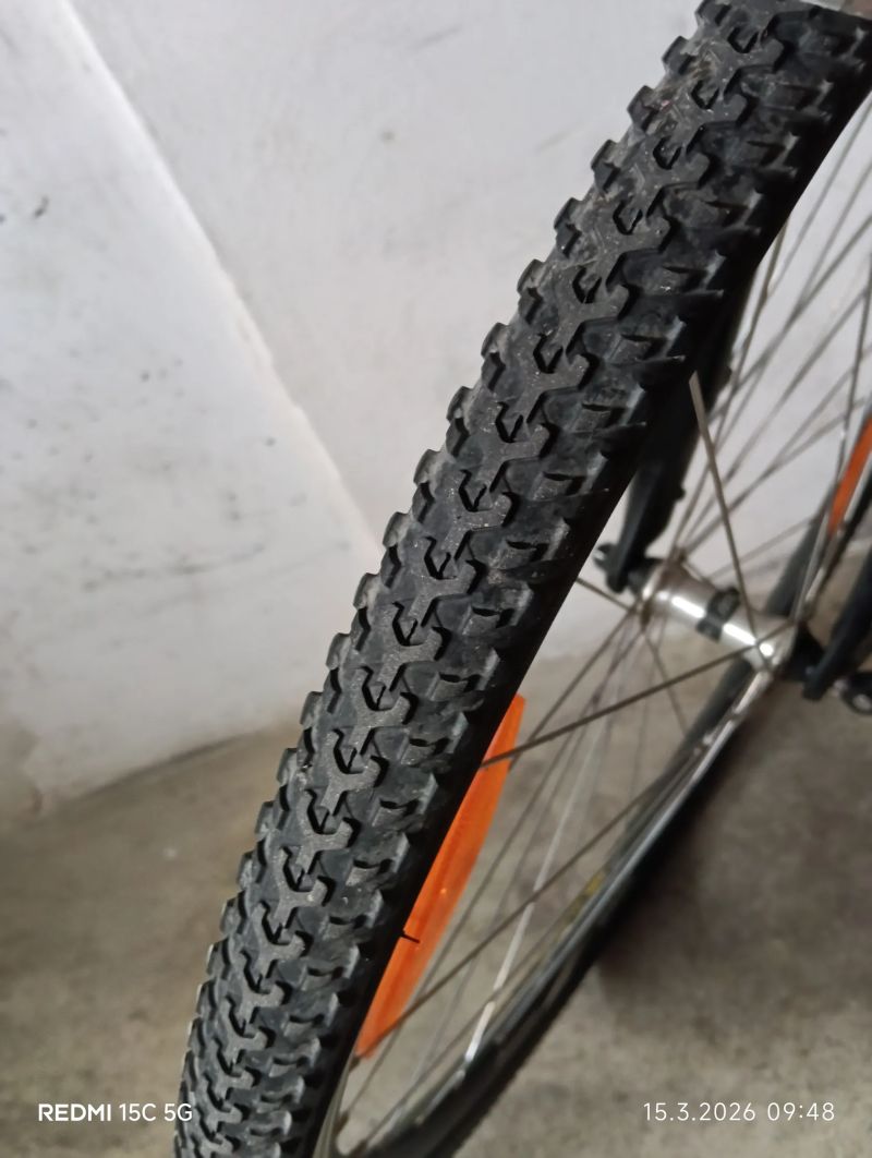 Trekingové kolo Zn. GT