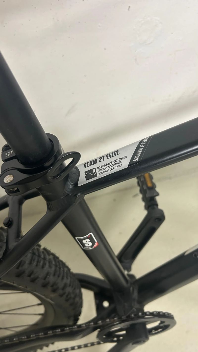 Superior TEAM ELITE 27, rám 15,5", vhodné pro postavu s výškou 155-170 cm