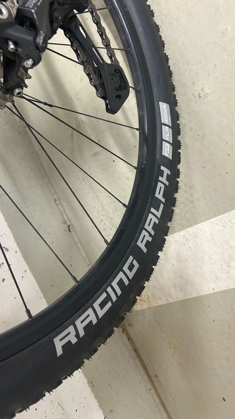 Superior TEAM ELITE 27, rám 15,5", vhodné pro postavu s výškou 155-170 cm