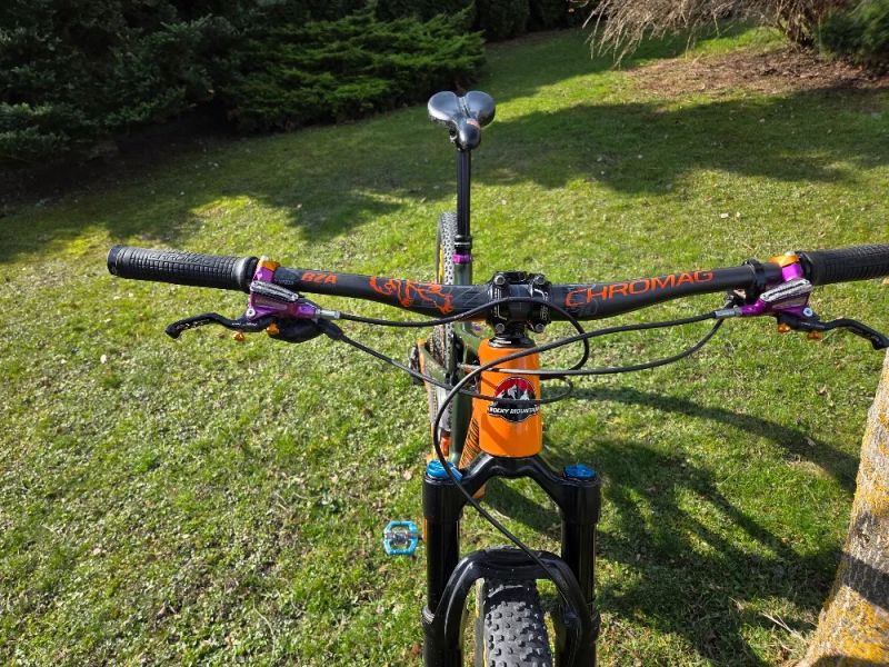 Rocky Mountain Instinct carbon custom