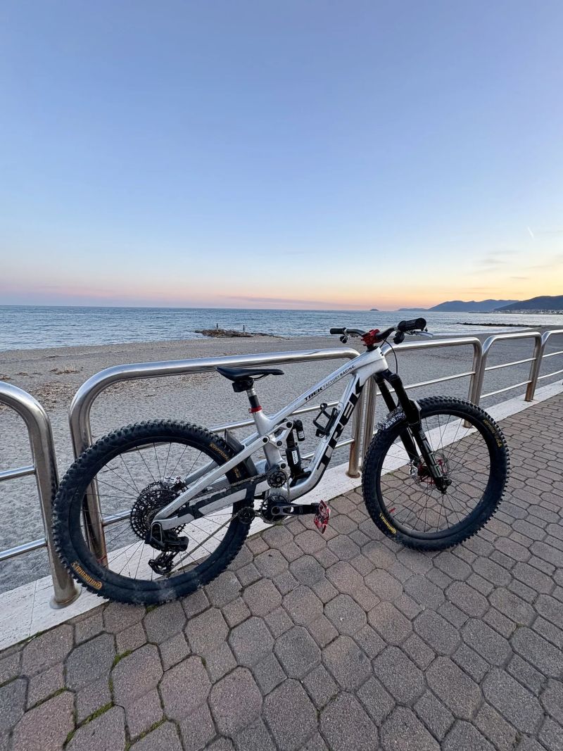 Custom Build Trek Slash Gen 6 9.9 X0 vel M