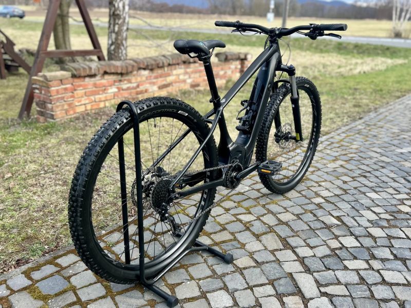 Specialized Turbo Levo HT 29” – vel. S – nájezd jen 2 000 km! ⚡