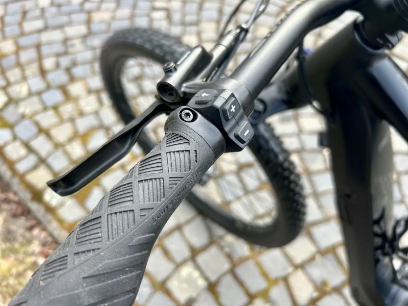 Specialized Turbo Levo HT 29” – vel. S – nájezd jen 2 000 km! ⚡