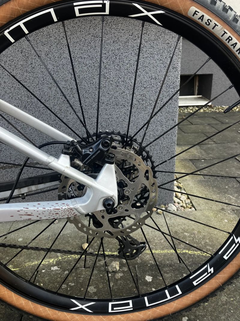 Orbea Laufey H10 vel. L