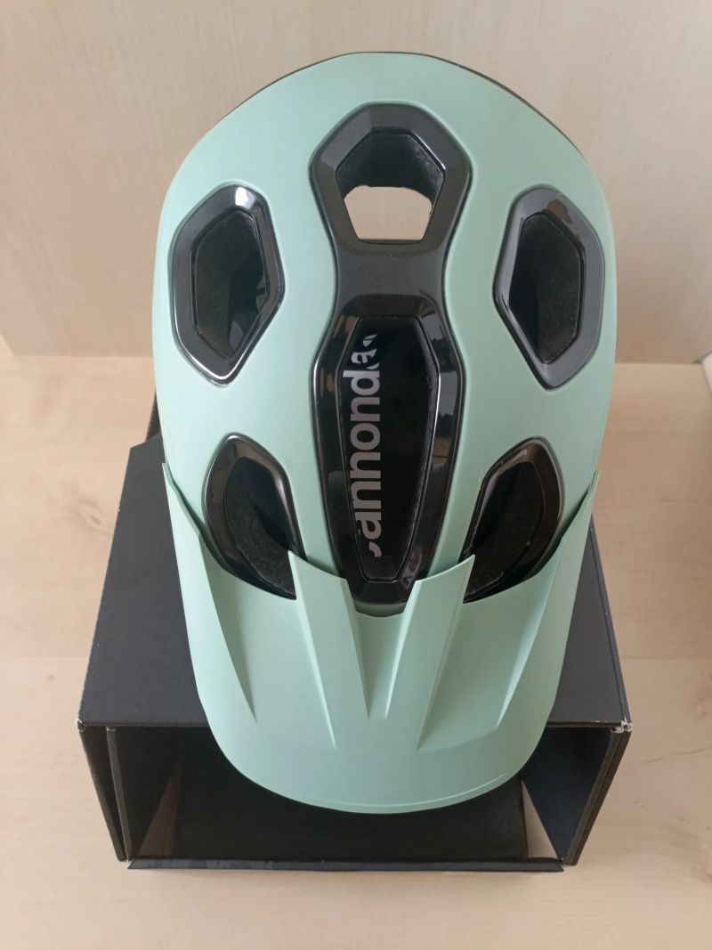 Cyklistická helma Cannondale, vel. 54-58, NOVÁ