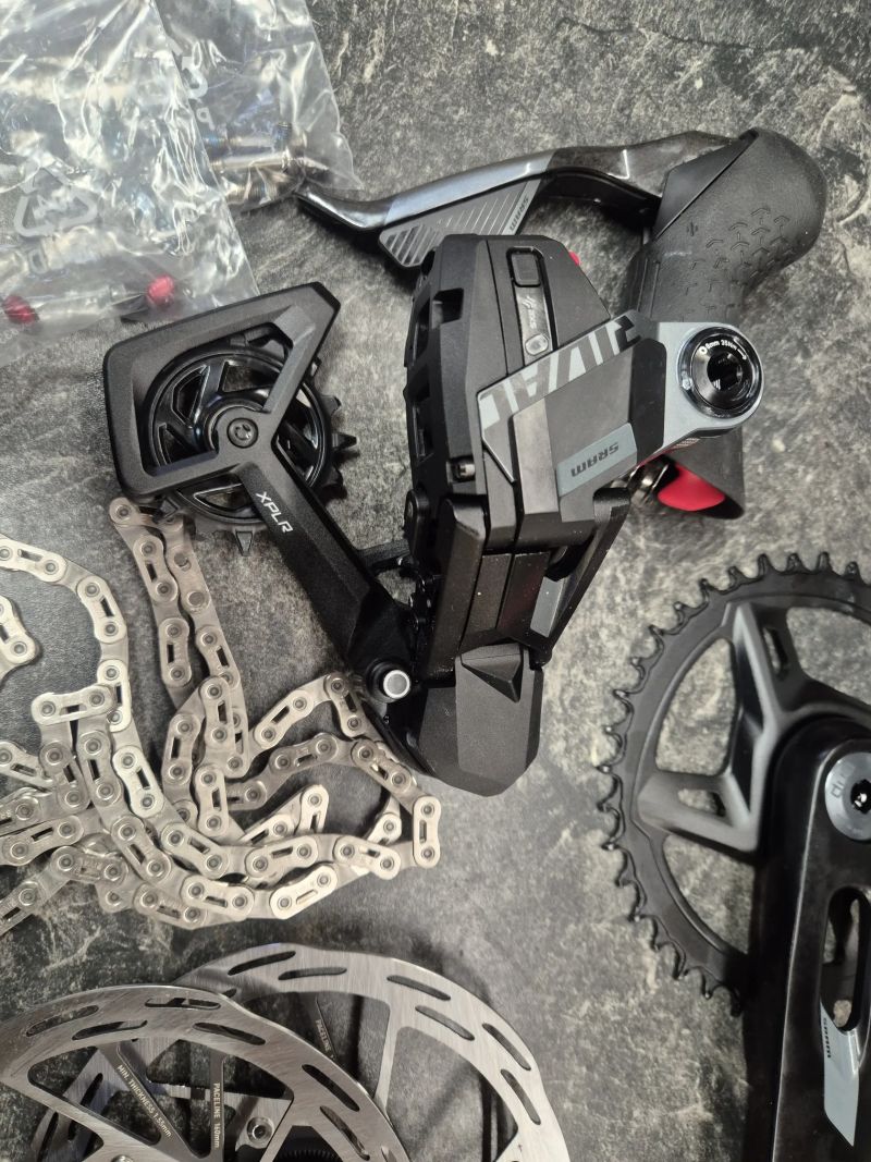 Sram Rival AXS E1 XPLR celá sada