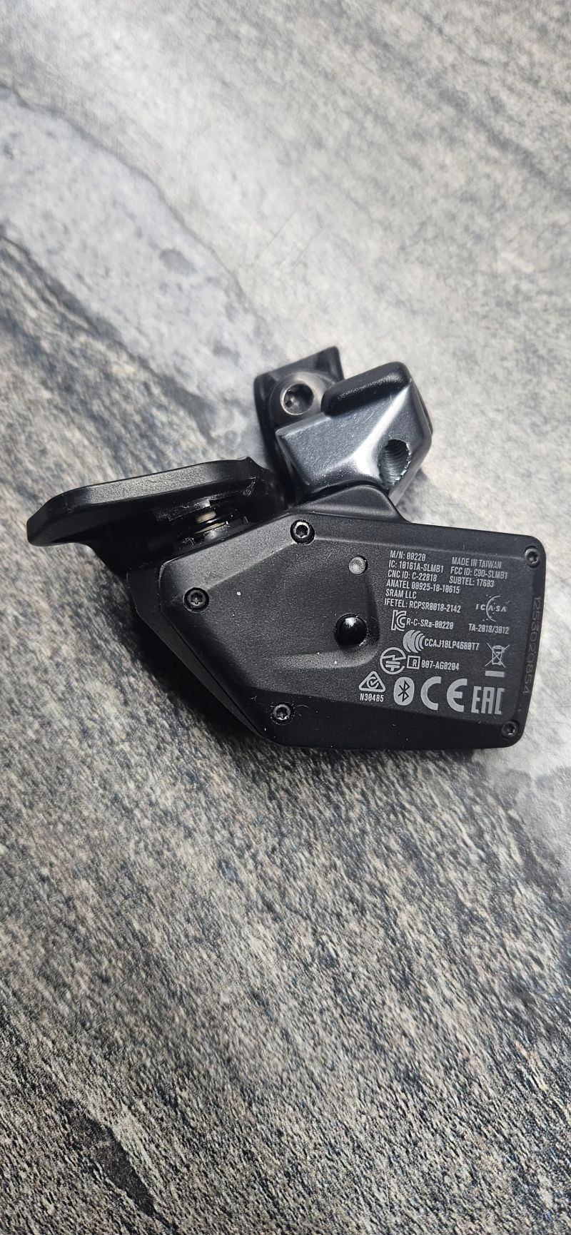 RockShox Reverb AXS ovladač