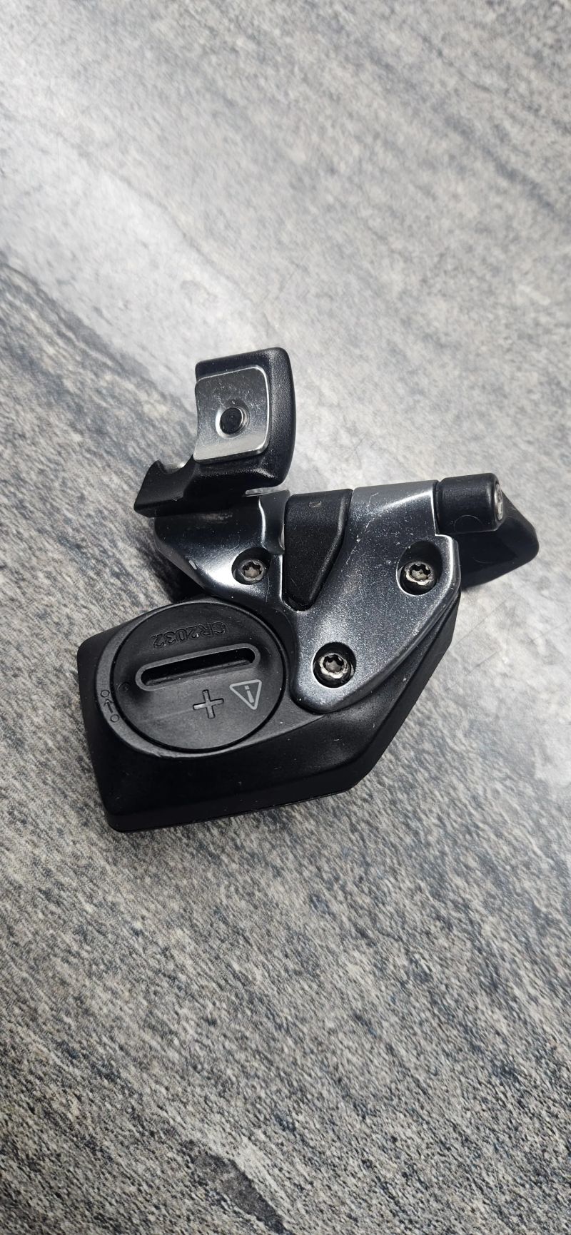 RockShox Reverb AXS ovladač