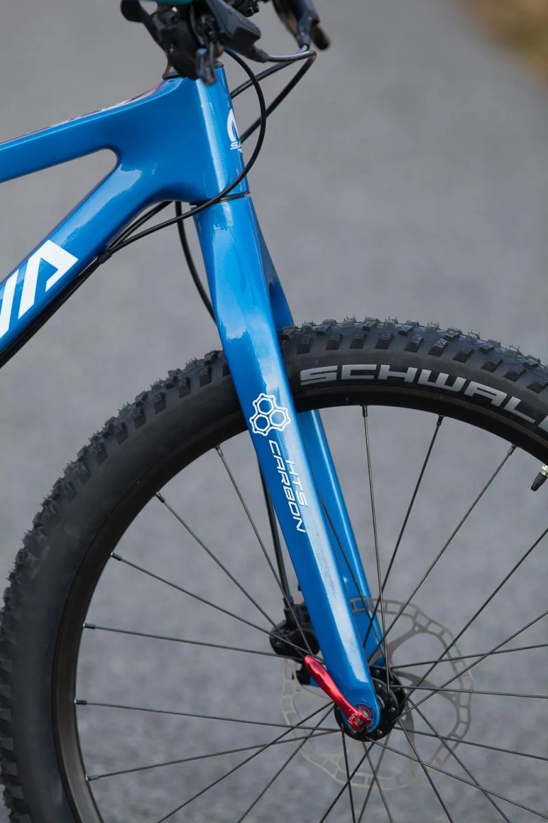 Sava Barn 4.4, váha 8.2kg, karbon, 1x11 XTR, 24' kola