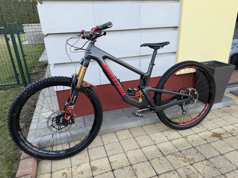 Santa Cruz Megatower V2 CC