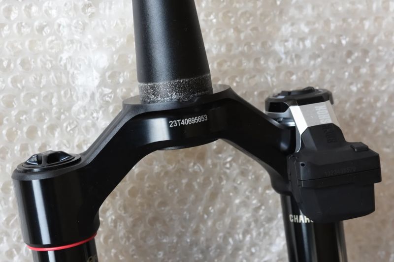 Vidlice Rock Shox Pike Ultimate Flight Attendant Debon Air+ 29“ 140 mm