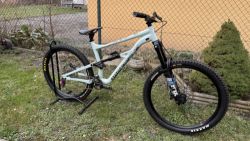 Specialized Specialized Status FR build. TOP STAV!