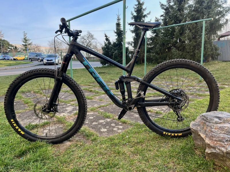 Trek Slash 8