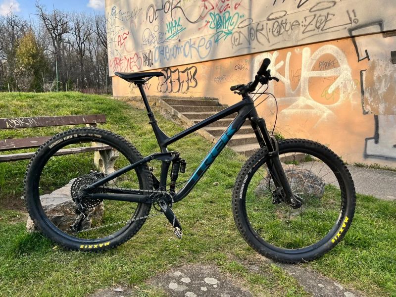 Trek Slash 8