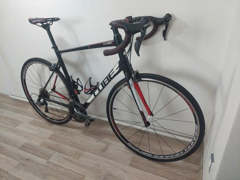 Cube ATTAIN RACE Compact 2016