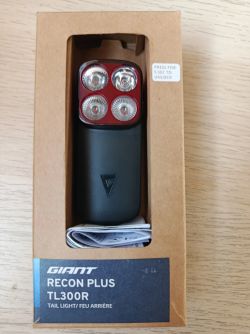 Zadní světlo Giant Recon plus TL300R