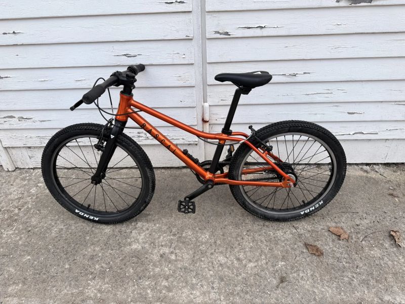 Dětské kolo Rascal 20 – 3 rychlosti, řemenový pohon