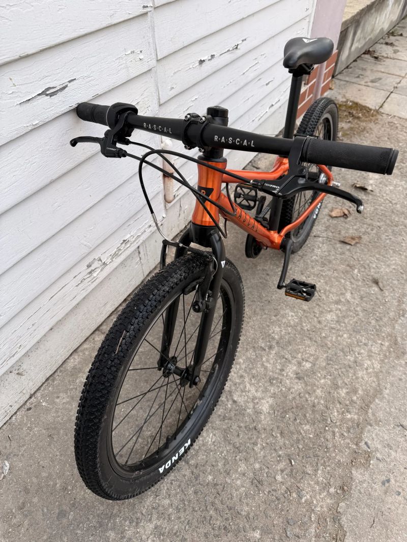 Dětské kolo Rascal 20 – 3 rychlosti, řemenový pohon