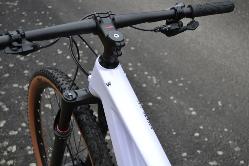 Cube Access WS C:62 Pro (S) violetwhite´n´carbon Top Stav