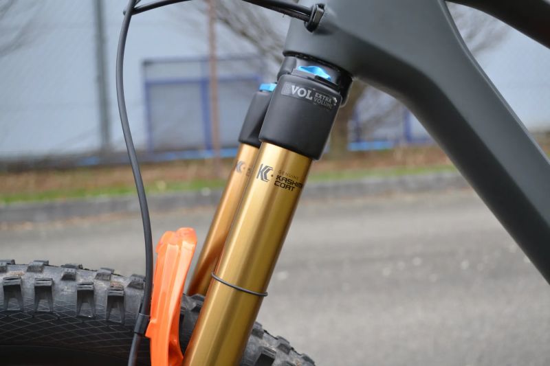 Cube Stereo 140 HPC TM 27.5 (L) Carbon Kashima Magura Vyron