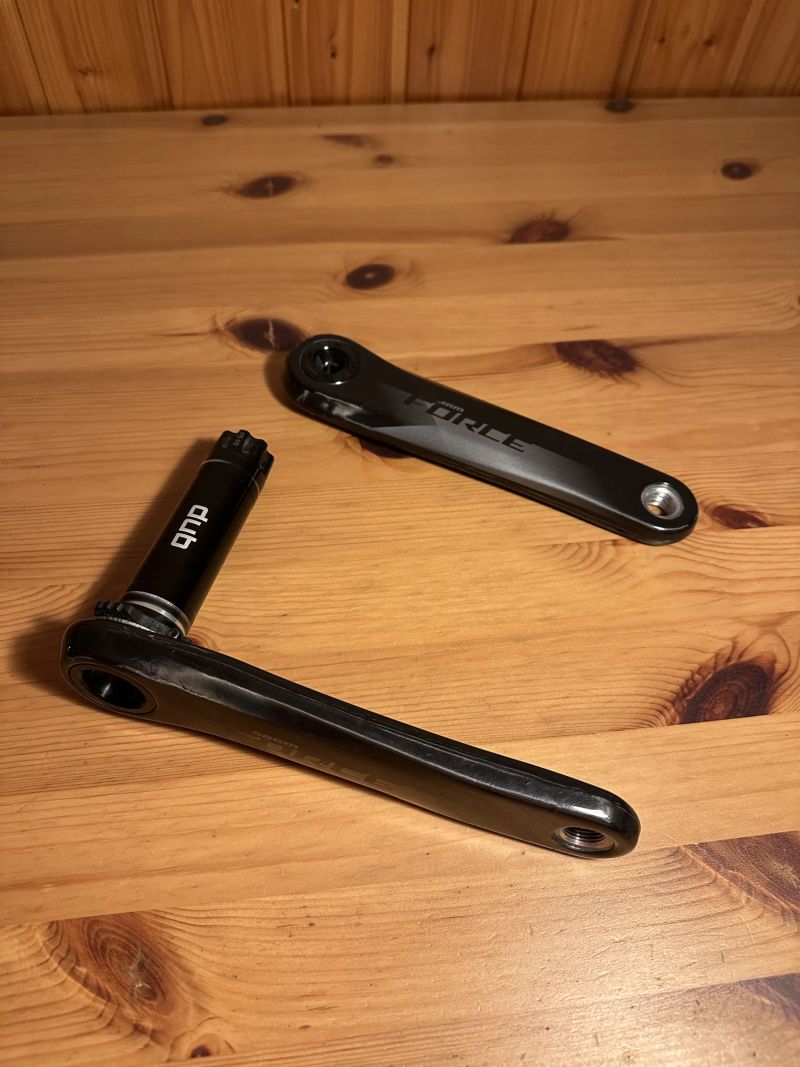 Kliky Sram Force D1 172,5mm