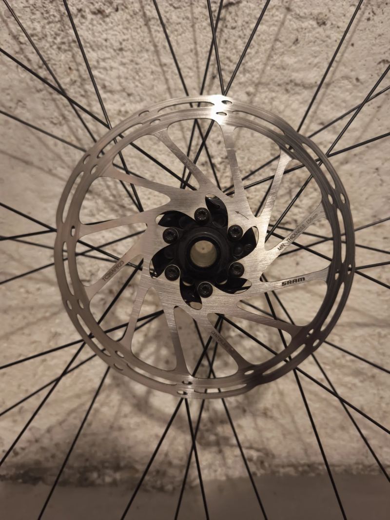 Zapletená kola Jalco / Formula – kazeta SRAM NX + kotouče SRAM Centerline