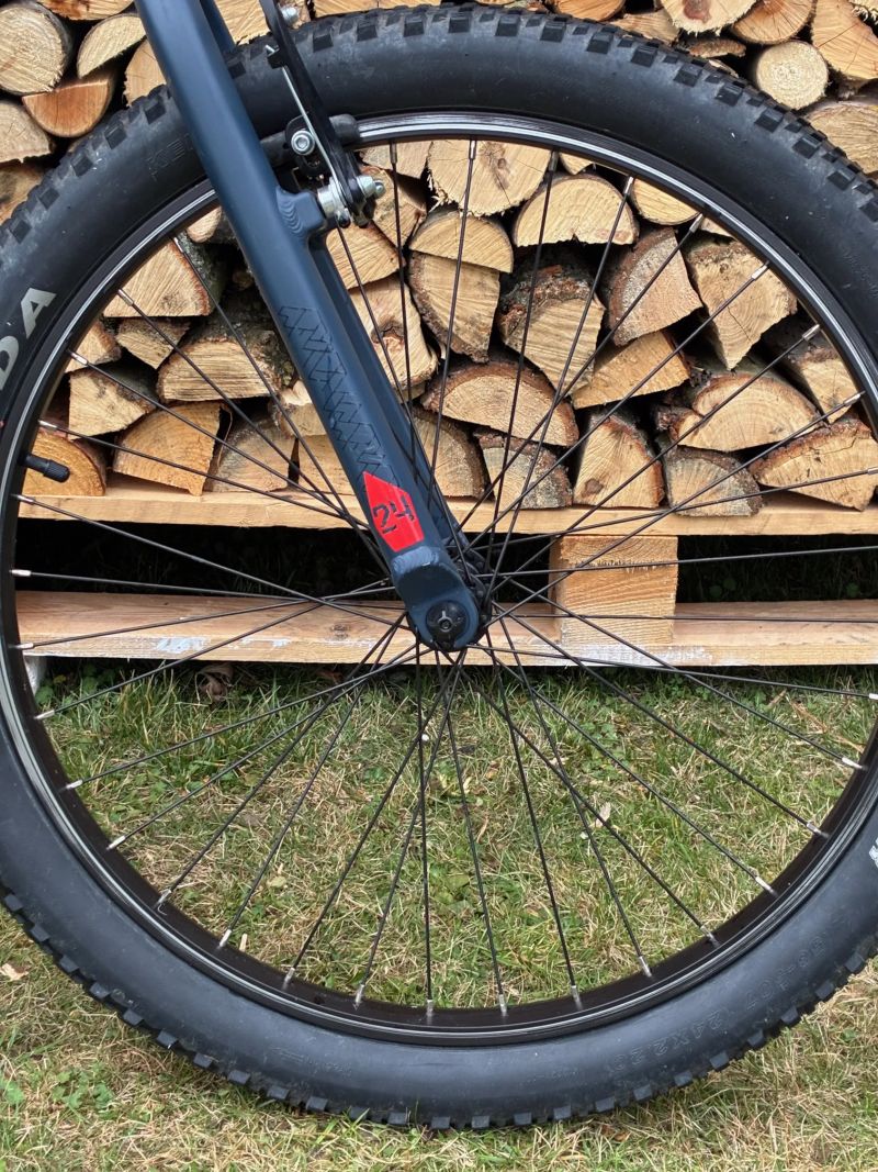 Dětské kolo Orbea MX 24 Team 2023 10,2 kg