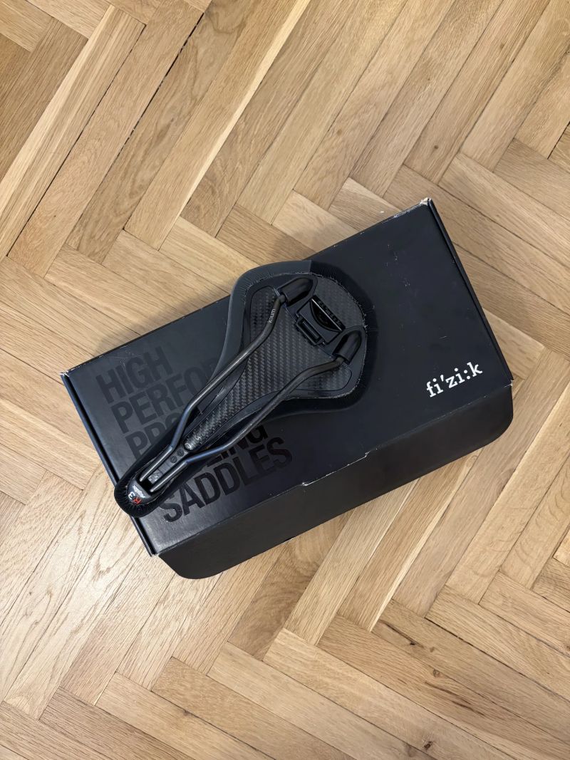 NOVÉ sedlo fi'zi:k Antares R3 – Regular