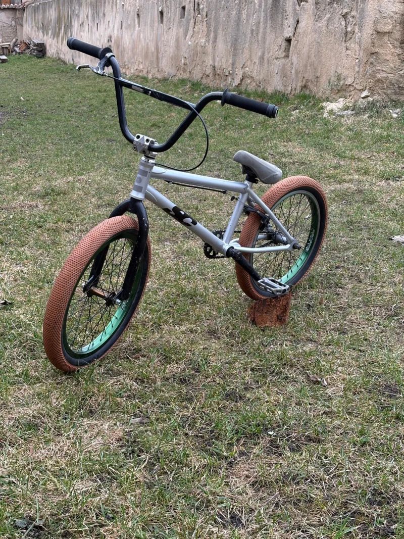 Subrosa BMX