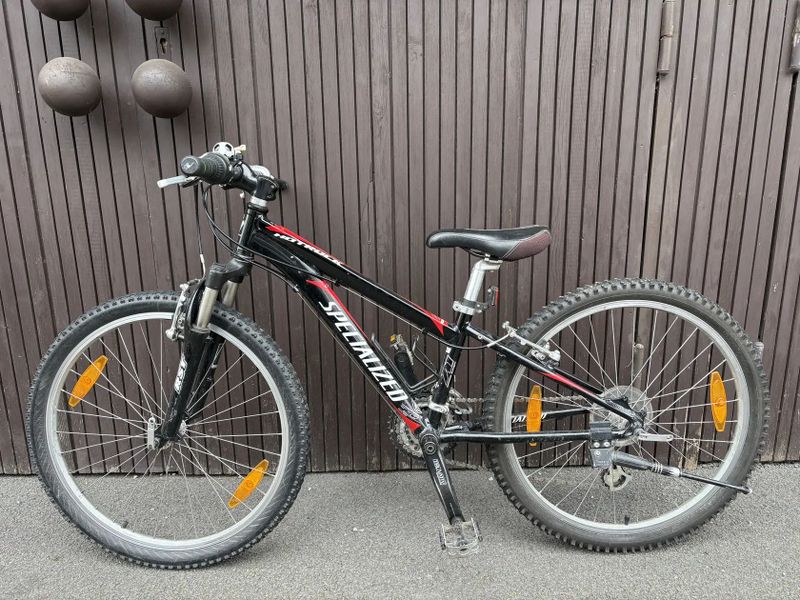 Specialized Hotrock 24