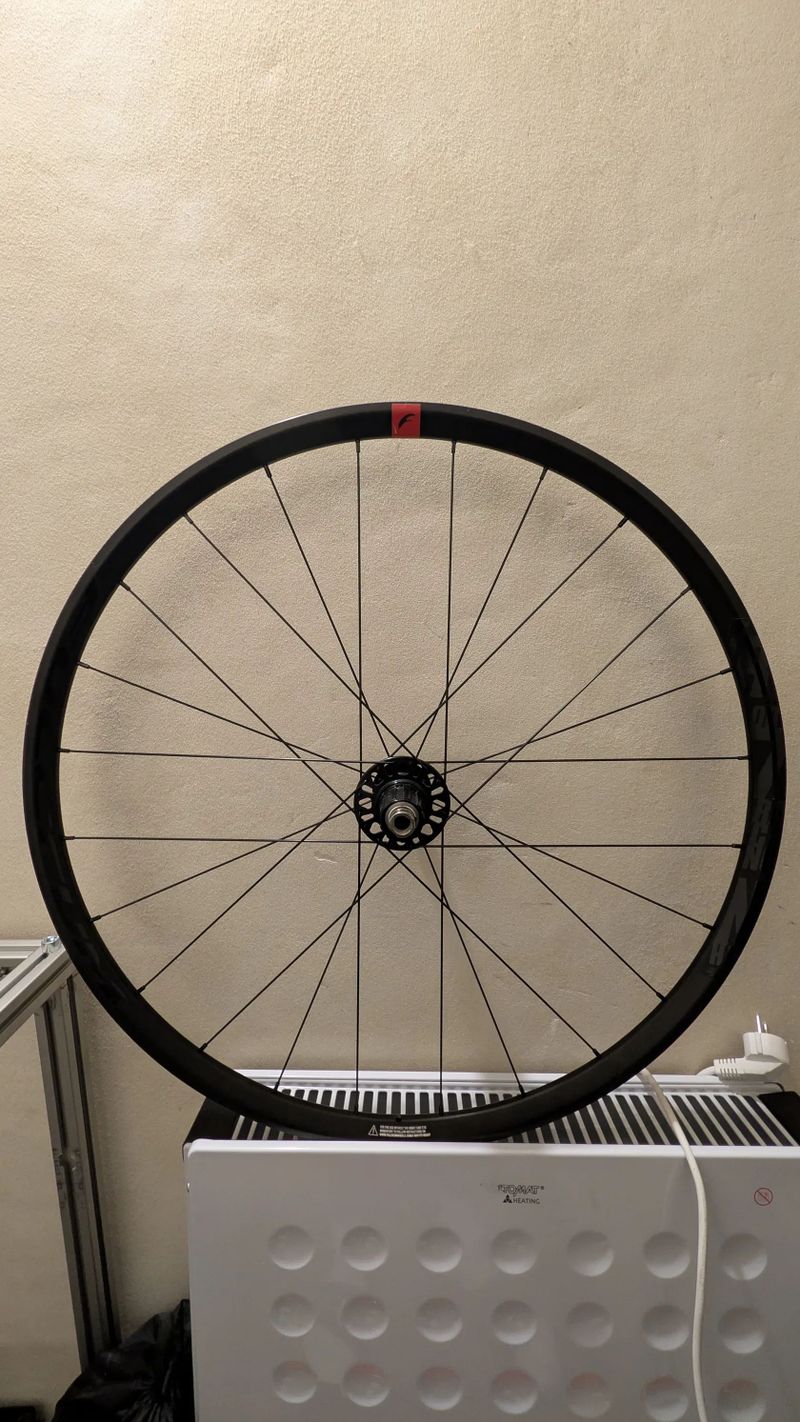 Silniční ráfky FULCRUM racing 700 db