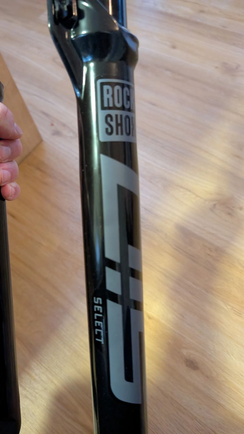 RockShox SID Select, Ride Dynamics developed 3 position, Remote adjust, Debon Air, 15x110mm