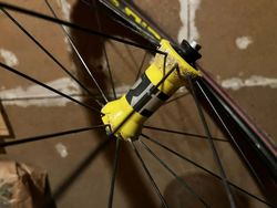 Mavic Crossride na ráfkové brzdy