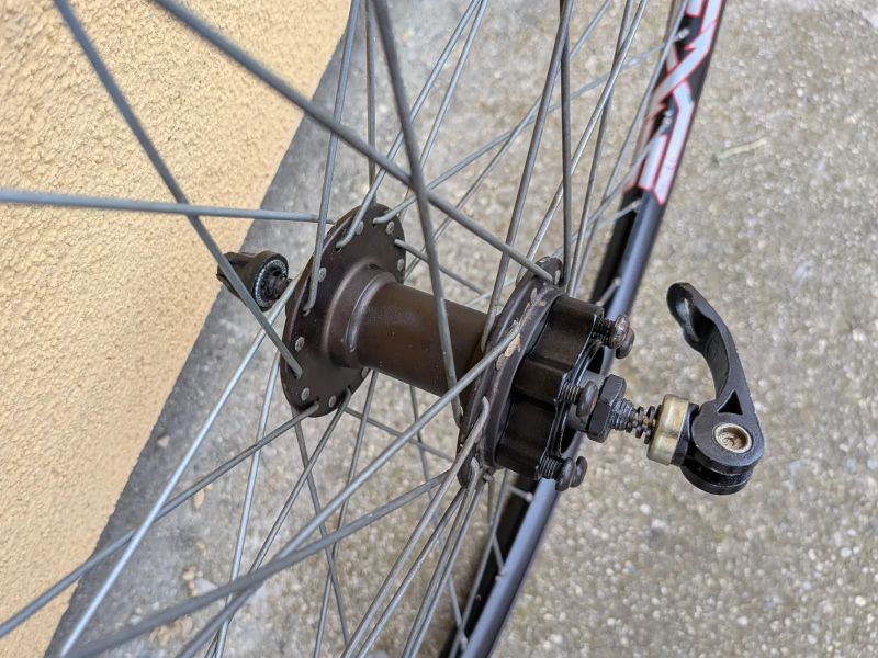 zapletená kola 26" na kotouče