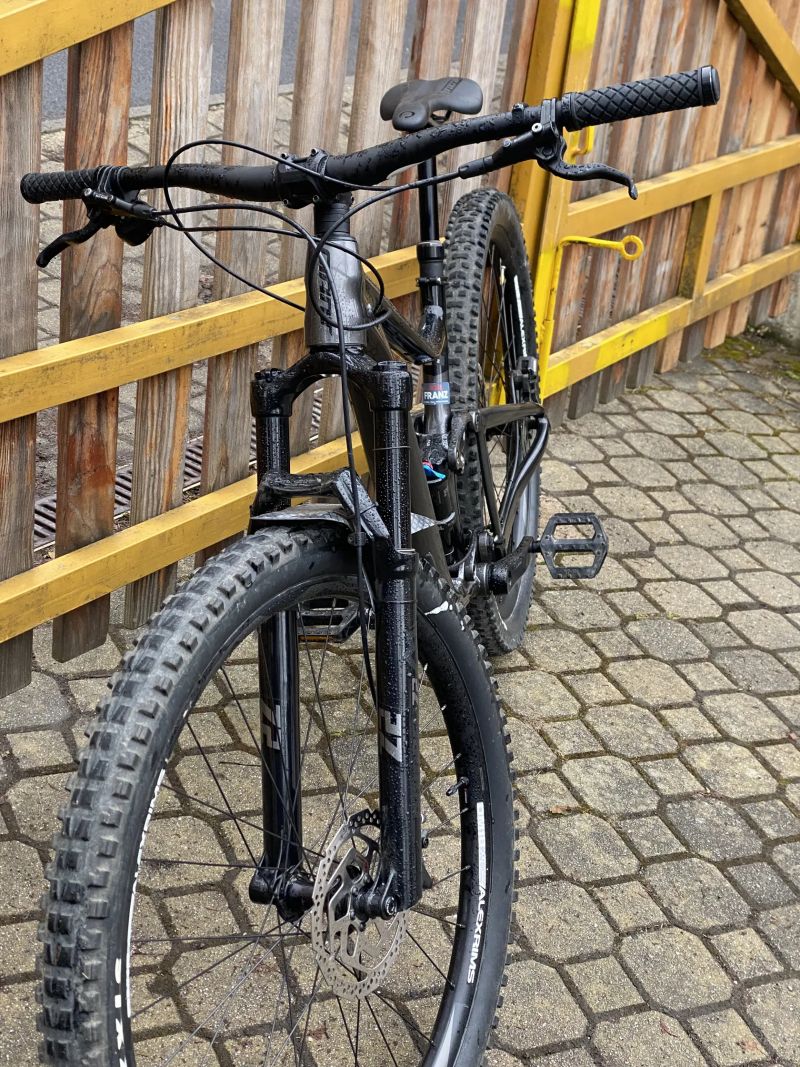 Giant Trance 2 velikost S, od zhruba 160cm, Marzocchi Bomber Z2, 130mm zdvihu