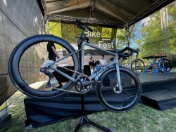 ISAAC Element, Ultegra Di2, FFWD Ryot 55, vel. 56 (nové kolo)