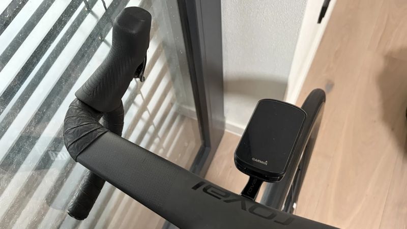 Držák ROVAL na Garmin