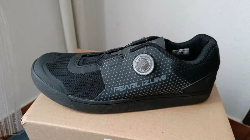 Cyklistické tretry bez nášlapů Pearl Izumi 