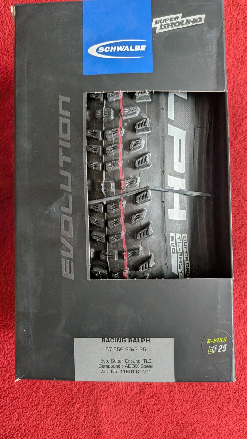 Schwalbe Racing Ralph 26x2,25 super ground addix