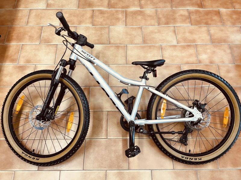24" dětské horské kolo Scott Scale 24 disc 2023
