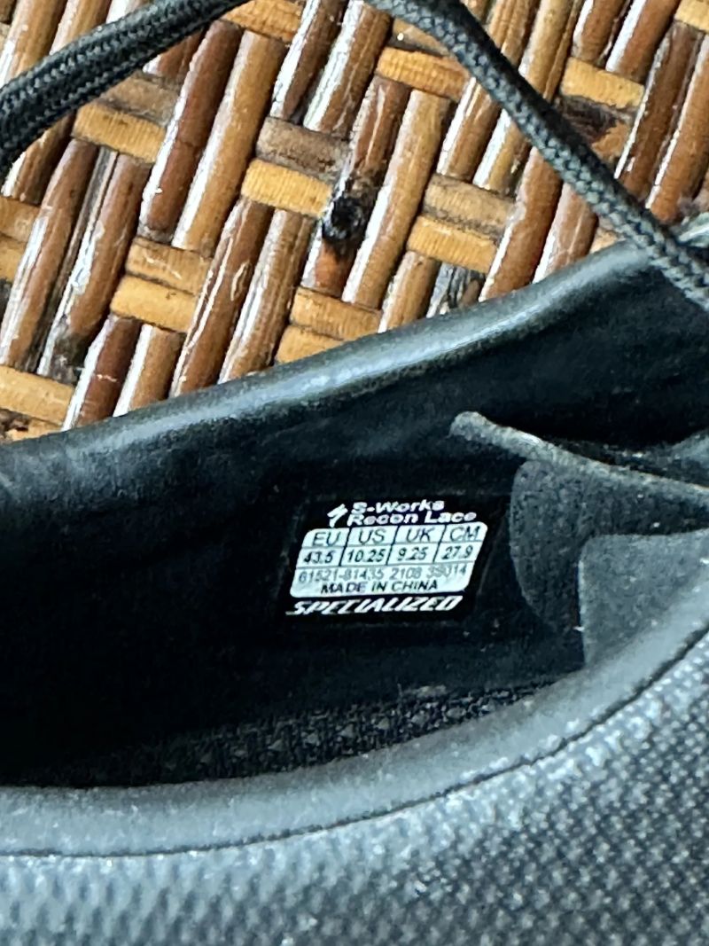 Specialized S-Works Recon Lace, vel. 43,5, barva černá