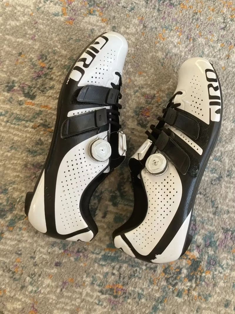 Prodám závodní karbonové tretry Giro