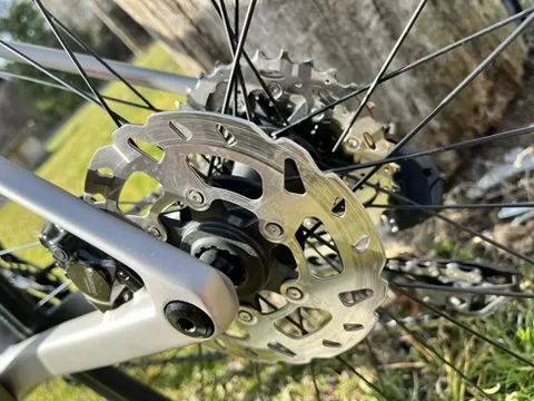 BMC Teammachine SLR Five – vel. 56 – stav nového kola, Shimano 105 Di2