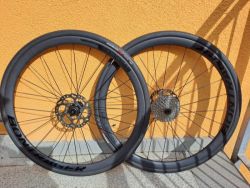 Silniční kolo Bontrager Aeolus Elite 35 TLR pro kotoučové brzdy