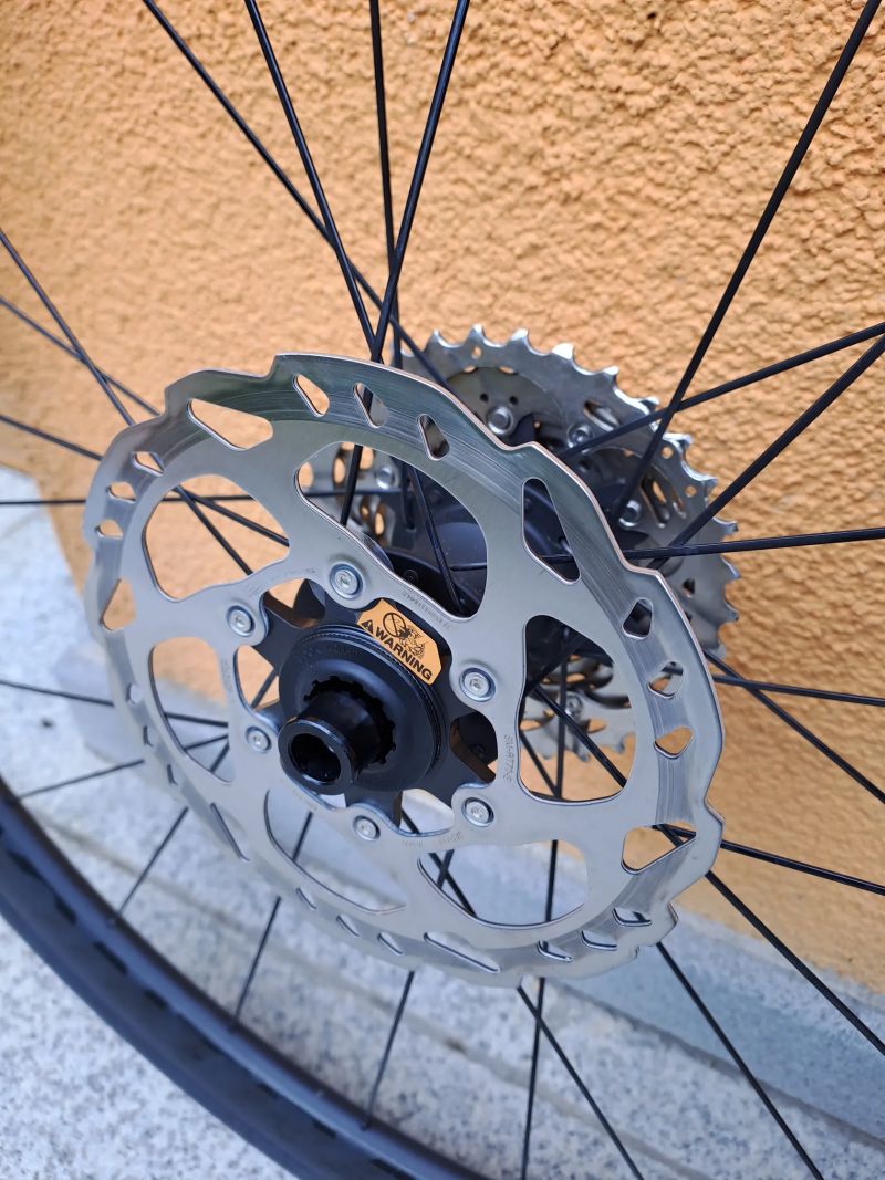 Silniční kolo Bontrager Aeolus Elite 35 TLR pro kotoučové brzdy