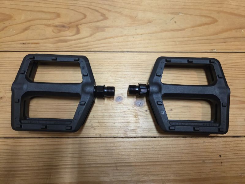 Prodám nové MTB pedály Bontrager