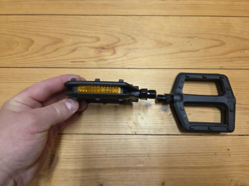 Prodám nové MTB pedály Bontrager