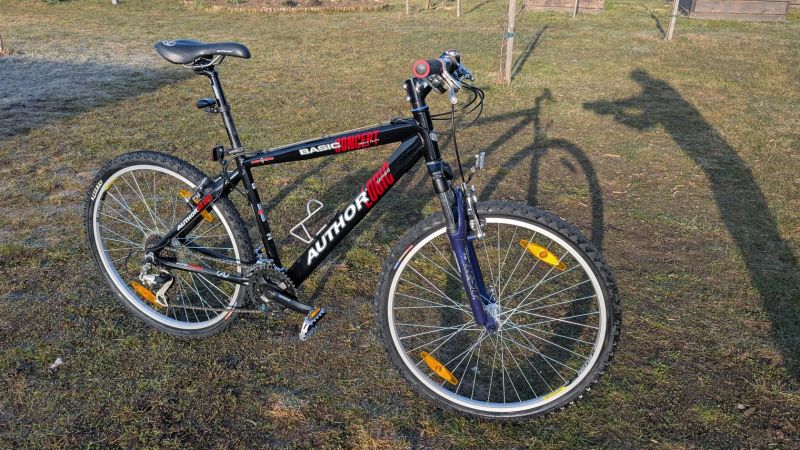 Author Basic 26" velikost M/17 - stav nového